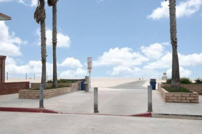 AWESOME 3BR 1 Block To Ocean Fast WIFI C1